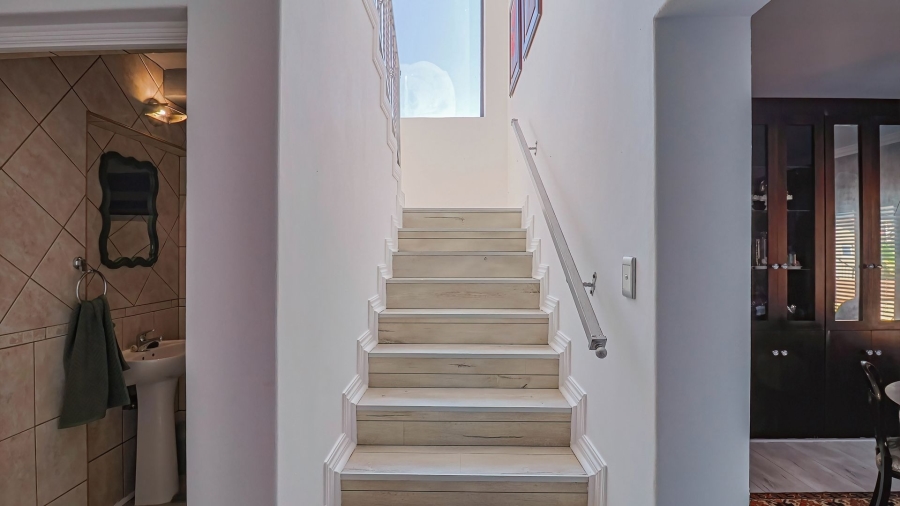 4 Bedroom Property for Sale in Boschdal North West